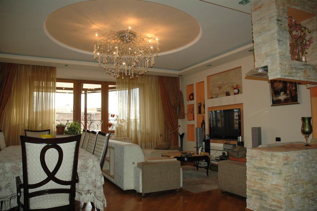 Luxury Apartment In The City Heart Erevan Cameră foto